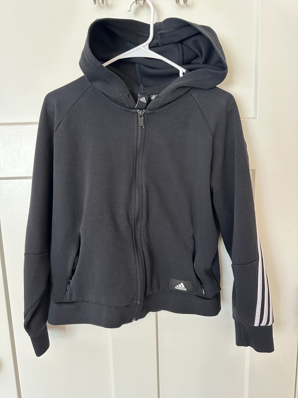 Adidas Black Full Zip Hoodie Women’s Size M 3-Stripes Logo Athletic Sweatshirt
